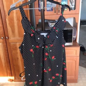 Women’s Sleeveless Top